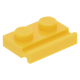 LEGO lapos elem 1x2 egyik oldala mentén ajtósínnel, sárga (32028)